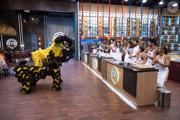 Descubra quem deixou o MasterChef Brasil 2026 após um episódio marcado por confusão, prova de chocolate e elogio de Jacquin
