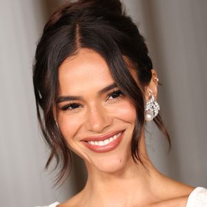 Envolvida em rumores e affair com Shawn Mendes, Bruna Marquezine é dona de uma mansão em Orlando, na Flórida, onde passará o Natal