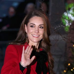 Acredita-se que a segregação já é para as mulheres prepararem o cabelo e maquiagem para o evento religioso que acontece depois do café