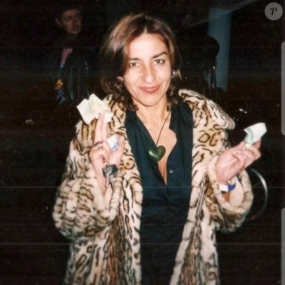 Entre bichos e segredos – Em Beleza Fatal, Ramona parece ser apenas uma funcionária discreta. Mas será que há mais por trás desse olhar?