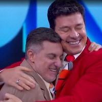 Rodrigo Faro domina palco do 'Domingão' com hit do grupo Dominó e web dispara: 'Muita coragem do Luciano Huck...' Vídeo!
