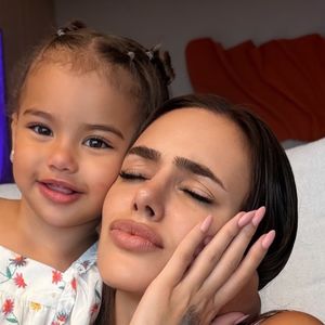 Bruna Biancardi revela momento delicado de saúde das filhas, Mavie e Mel, após lesão no braço: 'Dias chatinhos'