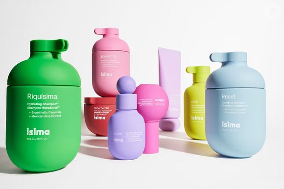 Isima chega ao mercado em 16 de junho (conforme comunicado à imprensa), com proposta poderosa: não só restaurar fios danificados, mas fazê-los brilhar no ritmo dos próprios cachos de Shakira.