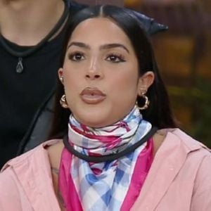 Luana Targino, ex-'A Fazenda 16', chamou Camila de 'falsa, hipócrita'.