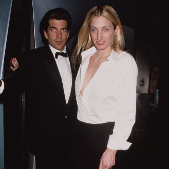 Caso curioso do passado da apresentadora volta à tona com hype da série sobre o casal Kennedy