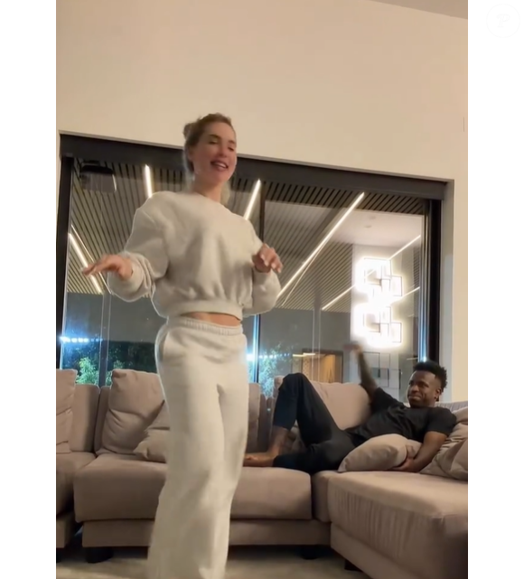 Coreografia de Virginia Fonseca para Vini Jr. vira assunto nas redes e expressão do atacante chama atenção dos fãs
