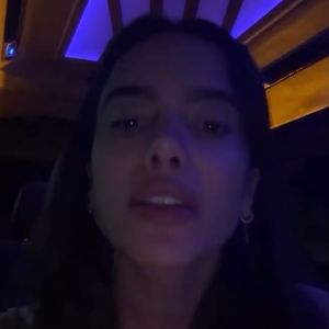 Anitta chamou Anthony Garotinho de "o candidato mais corrupto que a gente já viu na história do Estado do Rio de Janeiro" durante um desabafo publicado em seus Stories do Instagram, conforme o conteúdo reproduzido na matéria