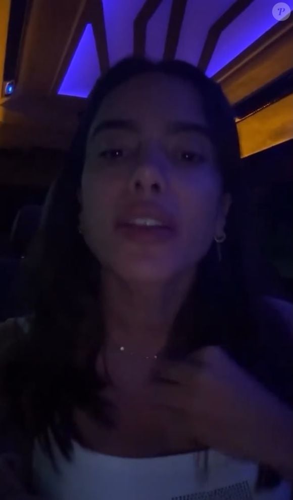 Anitta chamou Anthony Garotinho de "o candidato mais corrupto que a gente já viu na história do Estado do Rio de Janeiro" durante um desabafo publicado em seus Stories do Instagram, conforme o conteúdo reproduzido na matéria