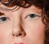 O cabelo cacheado ganha ainda mais destaque em 2026 com franjas que valorizam o volume natural e deixam o visual mais moderno