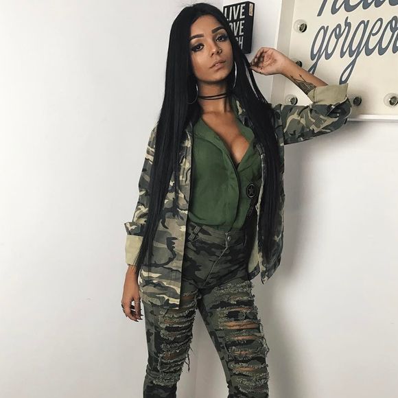 Cabelo que Brunna Gonçalves mais usava antigamente era o preto liso