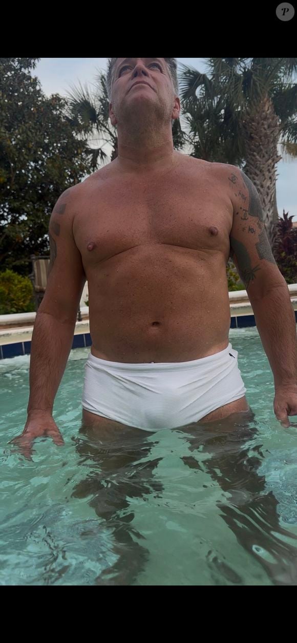 David Cardoso Jr. vende conteúdo adulto na web