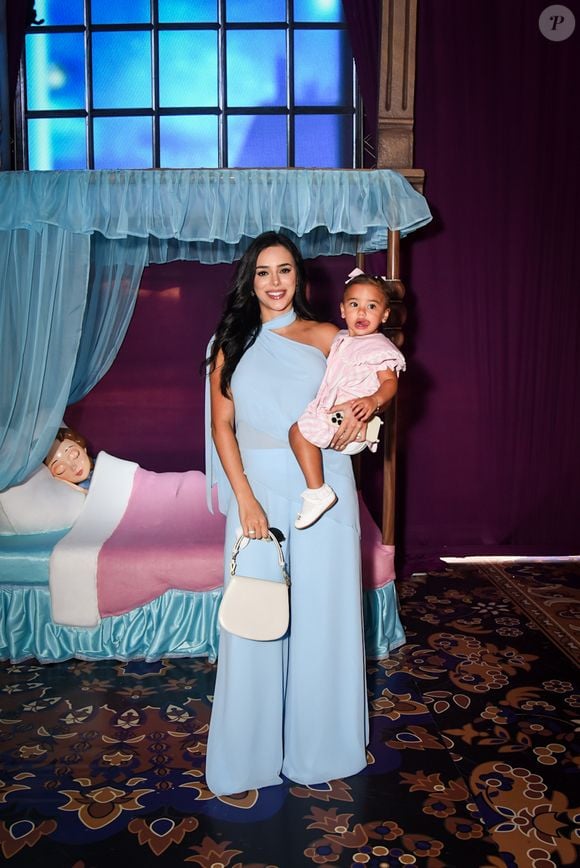 Bruna Biancardi, namorada de Neymar, levou a primogênita Mavie para curtir festa da filha de Roberto Justus e Ana Paula Siebert