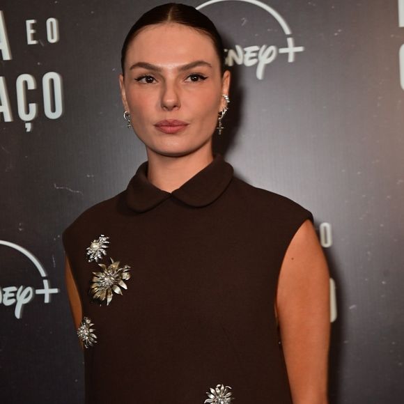 2025: Isis Valverde em um evento da série 'Maria e o Cangaço'