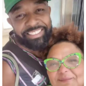 Flora Cruz assumiu uma relação com André Ceatano em fevereiro, enquanto ainda estava casada com Arlindo Cruz