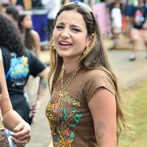 Duda Wilken, apontada nas últimas semanas como namorada de Rayssa Leal, prestigiou a competição