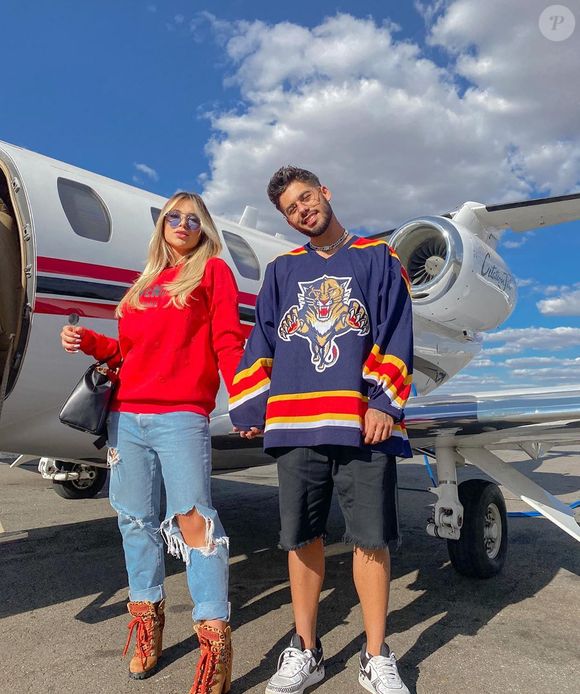 Virginia Fonseca usava tendência destroyed jeans