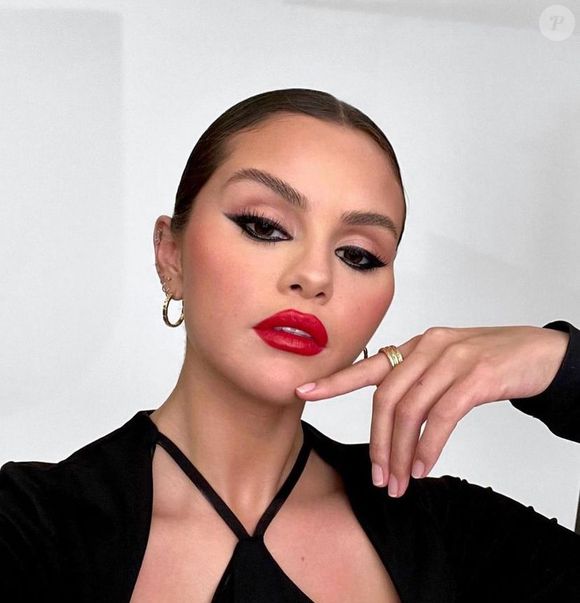 Selena Gomez também vem passando por uma grande transformação corporal