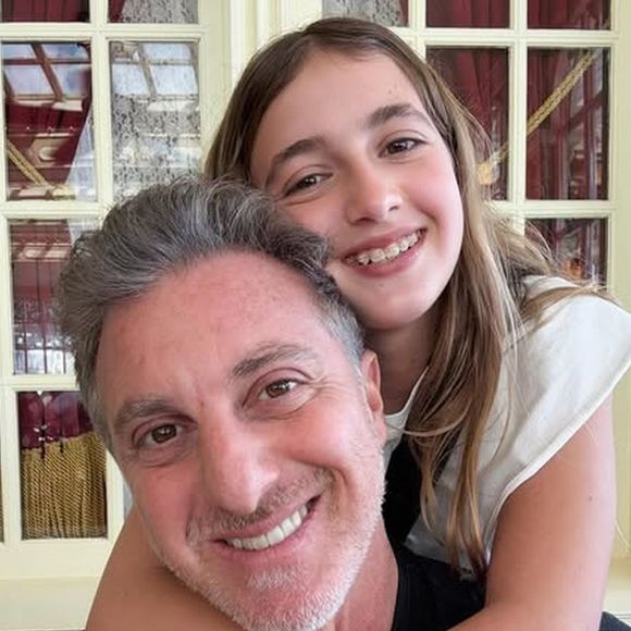 Eva é filha de Angélica e Luciano Huck