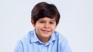 Entrevista | 'As pessoas ficam bravas': Minivilão Simbá na novela 'Êta Mundo melhor', Arthur Yera fala da repercussão nas ruas, clima nos bastidores e sonho de ser 'herói'