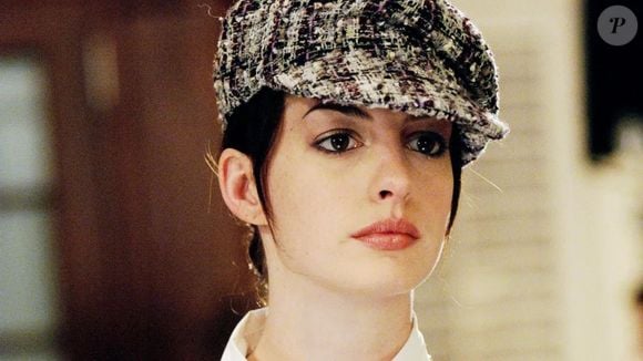 Anne Hathaway encerra o arco de Andy Sachs com a possibilidade de um conflito direto com Miranda Priestly, conectando passado e presente da franquia