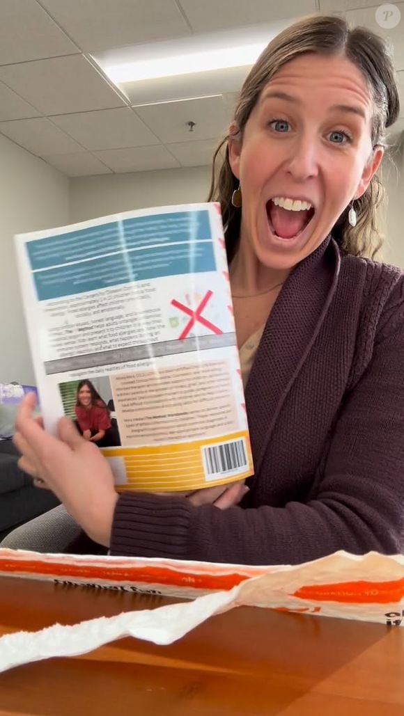 Kelsey Mora, em seu trabalho, documentou palavras e ações de crianças que estão aprendendo a lidar de forma eficaz com as inevitáveis ​​dificuldades da vida