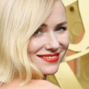 A atriz britânica Naomi Watts completa 57 anos neste domingo, 28 de setembro de 2025