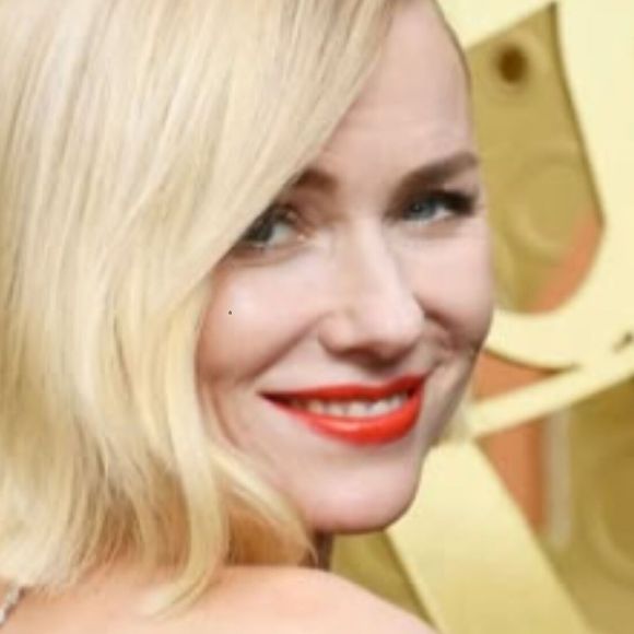 A atriz britânica Naomi Watts completa 57 anos neste domingo, 28 de setembro de 2025