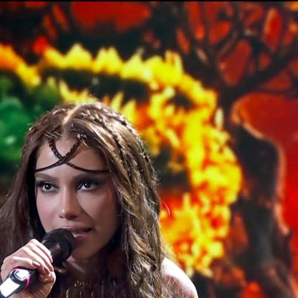 A cantora anunciou duas novidades de uma só vez: a chegada de 'EQUILIBRIVM II' e a parceria com a Natura para a turnê