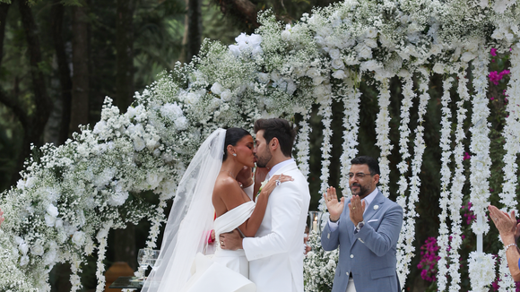 Casamento Mariano e Jakelyne Oliveira: convidados famosos, música de Leandro e Leonardo na marcha nupcial e mais. Aos detalhes!