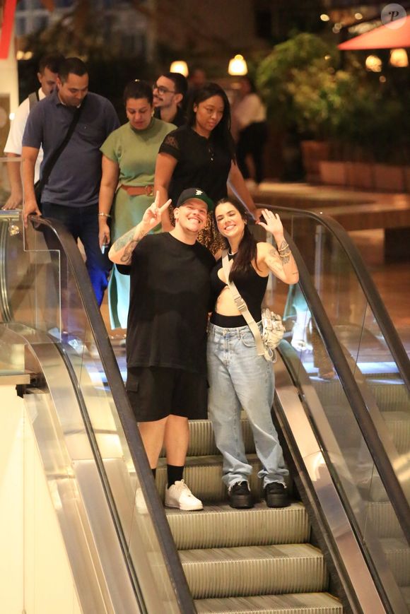 Thaís Vasconcellos e o marido, Ferrugem, perderam juntos já 75kg - foto de arquivo mostra casal durante o processo