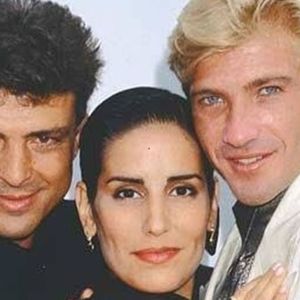 Marcos Manzano, ator que interpretou o marido de Maria de Fárima em 'Vale Tudo' , de 1988, morreu em 2020. Ele, ao lado de Gloria Pires e Carlos Alberto Riccelli