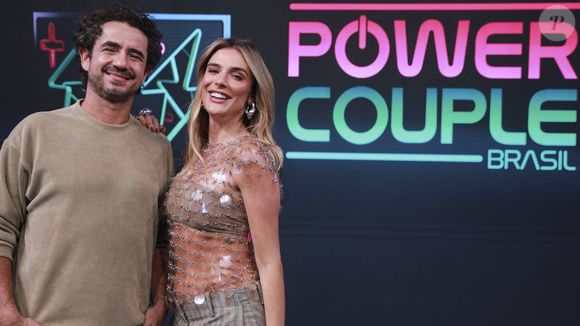 Quem vai ganhar o 'Power Couple Brasil 2025'? Após eliminação de Bia e Gui, enquete UOL atualizada mostra casal favorito do público