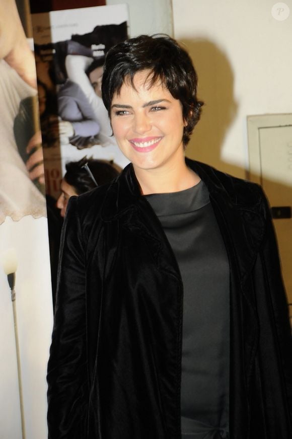 Ana Paula Arósio foi perguntada se teria chances de fazer uma nova novela. A atriz respondeu sorridente: ‘Tem!’