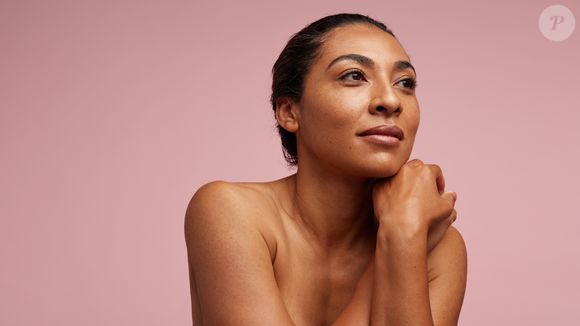 'Com as fórmulas modernas, o pó pode ser um verdadeiro aliado da pele madura, desde que usado da maneira certa', diz a maquiadora