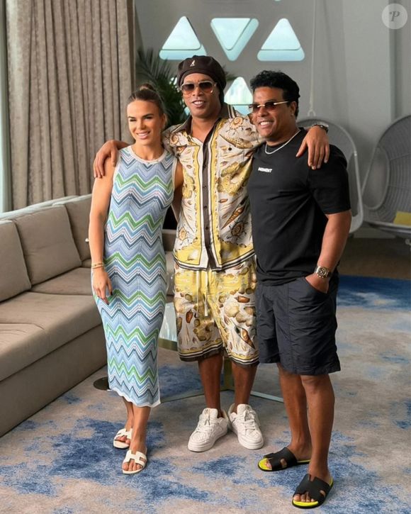 Bruna Cramer é esposa de Roberto Assis, irmão de Ronaldinho Gaúcho, e trabalha com o jogador de futebol