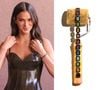 Joia de R$ 86 mil: quase ninguém notou, mas Bruna Marquezine usou acessório delicado para trazer cor ao look metálico no desfile de Sasha