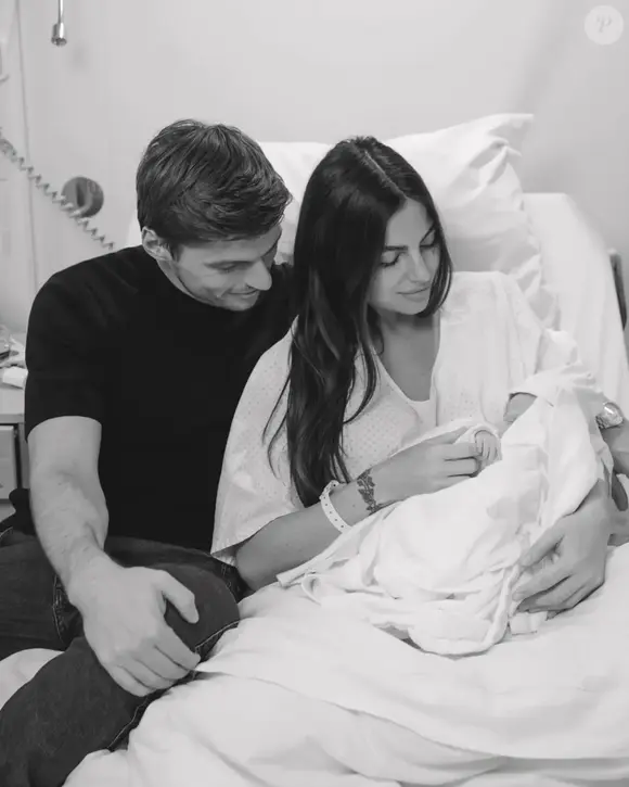 Nesta sexta-feira (02), nasceu a filha de Max Verstappen e Kelly Piquet.
