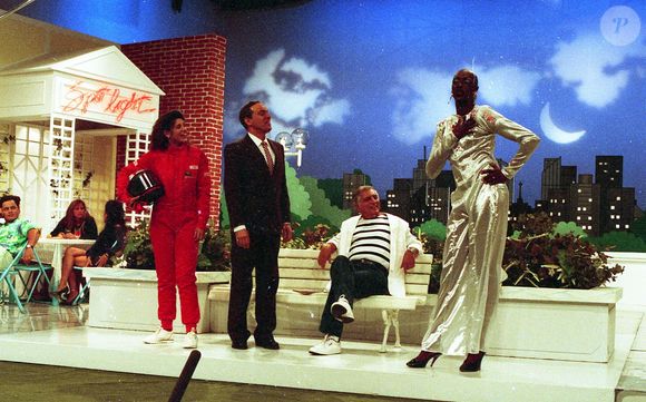 Jorge Laffond foi preferido de adolescente de 16 quando jovem abordou o ator, ao lado de Fernanda Montenegro e Marília Pêra em aeroporto: 'Fernanda fez figuração para mim'