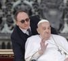 O 'anjo da guarda' de Papa Francisco: quem é o enfermeiro Massimiliano Strappetti, que acompanhou o religioso até o último suspiro?