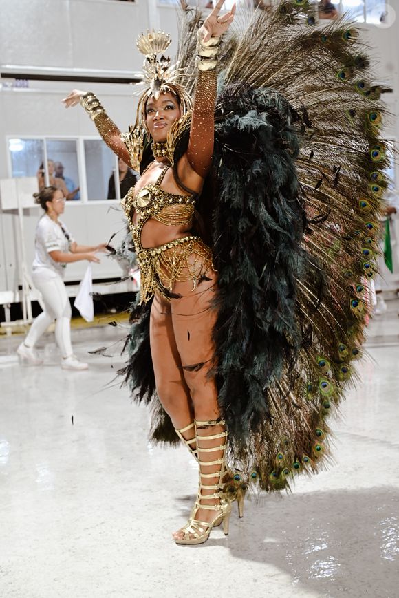 A fantasia de Iza foi muito elogiada