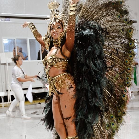 A fantasia de Iza foi muito elogiada