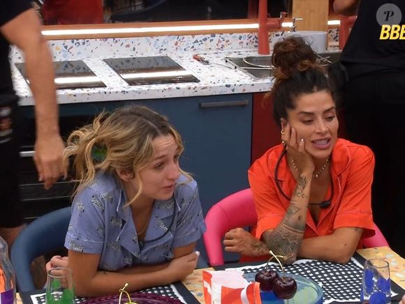 Aline Campos gerou revolta nas redes sociais ao defender jejum intermitente nas primeiras horas do BBB 26. Internautas acusam a fala de romantizar distúrbios alimentares