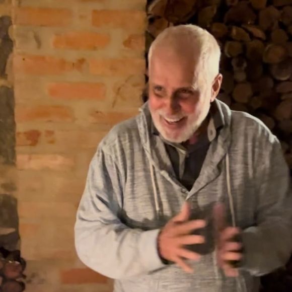 Paulo César Marques, pai de Bruno Gagliasso, morreu aos 79 anos nesta segunda-feira (28)