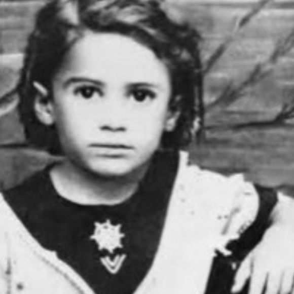 Esse menino tímido do fim dos anos 1920 não imaginaria que anos depois seria amado por gerações de crianças. Reconhece?