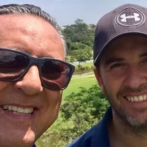 Popó Bueno também seguiu carreira no automobilismo. Hoje, tem 47 anos