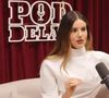 Camila Queiroz falou sobre a mãe e a profissão de manicure dela
