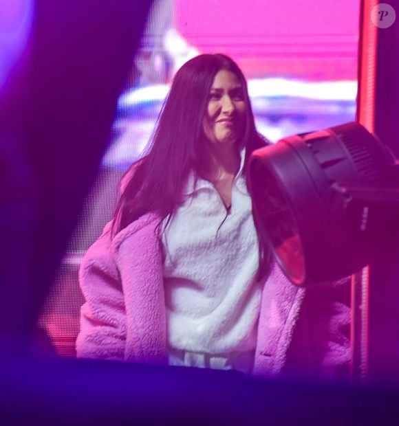 O rosto inchado de Simaria vem chamando atenção dos fãs