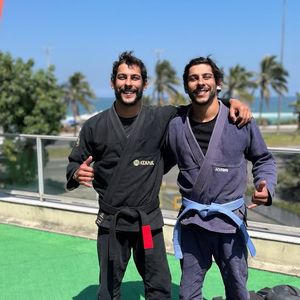 'Sou mais coração, ele é mais razão', John Johnny entrega que o irmão, Shia Phoenix, pensa mais com a cabeça do que com o coração