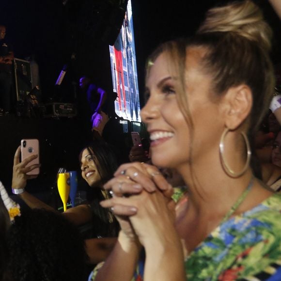 Carla Perez esperou uns sete meses para estrear como apresentadora do SBT