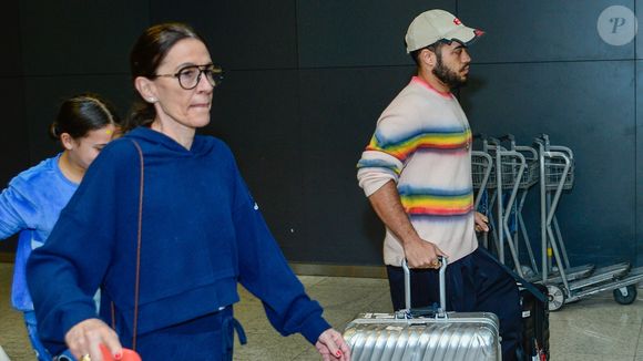 Morte de Preta Gil: filho, neta e madrasta da cantora desembarcaram em SP em 24 de julho de 2025, 4 dias após falecimento da artista